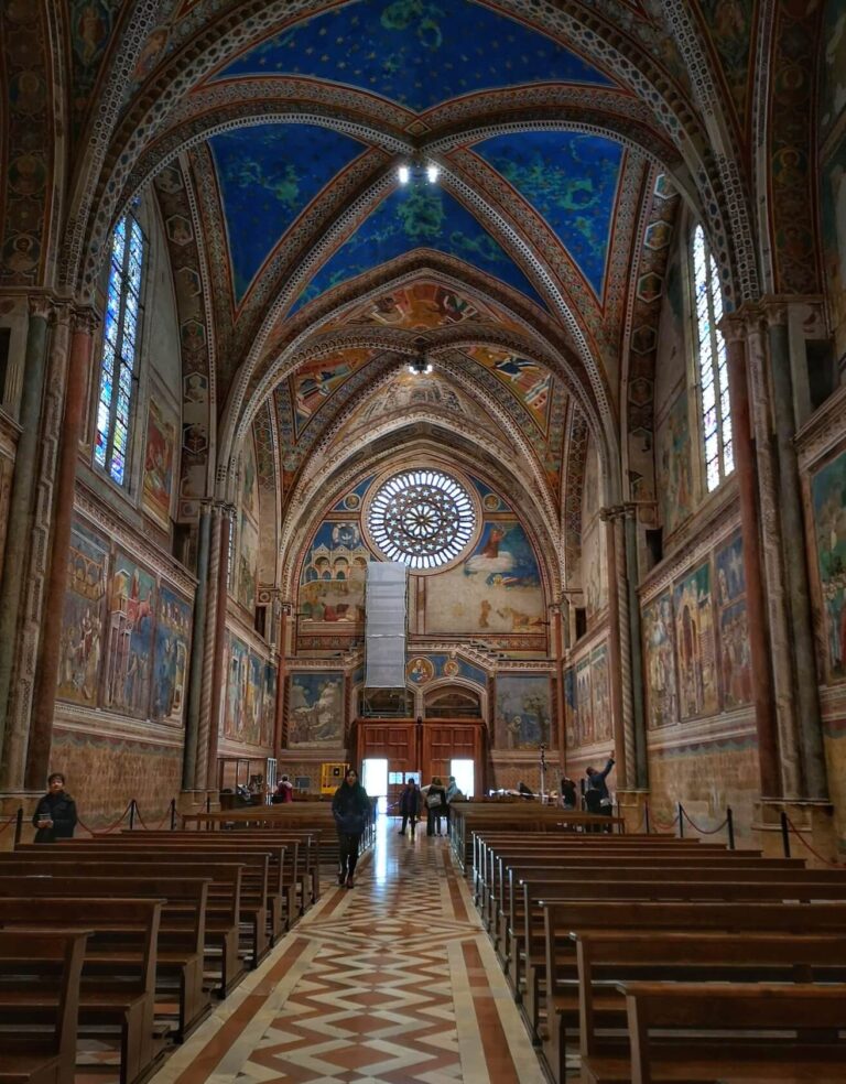 the interior of the upper basilica of san francesco in assisi