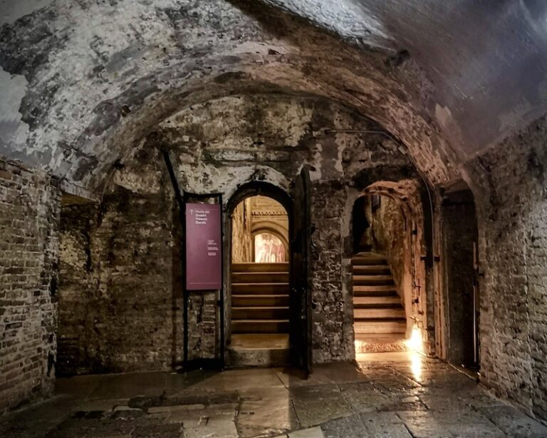 doge's palace new prisons