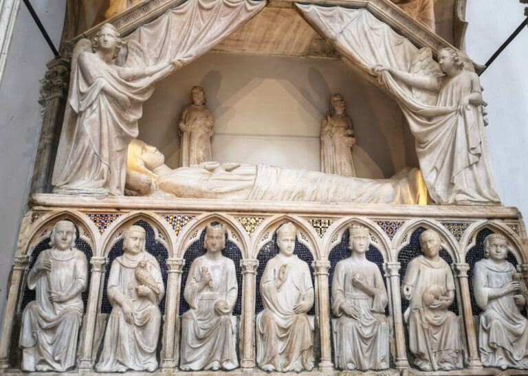 3. Complesso Monumentale Donnaregina in naples