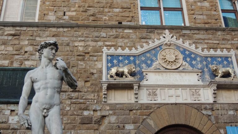 michelangelo's david in piazza della signoria
