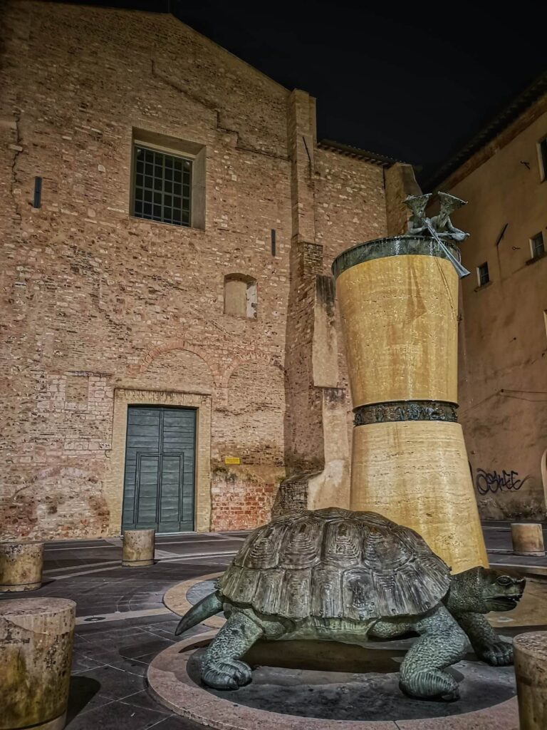 foligno piazza in umbria