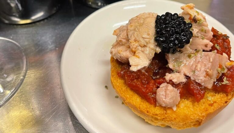 Enjoy gourmet tapas in Sant Antoni