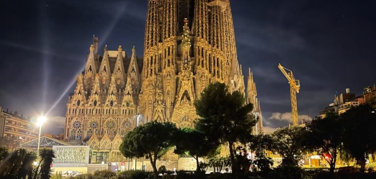 sagrada familia at night